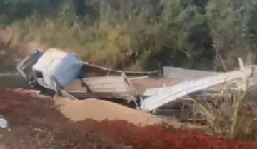 Acidente de trnsito entre caminho e nibus de trabalhadores rurais deixa 15 feridos em estrada vicinal que liga Parapu e Bastos