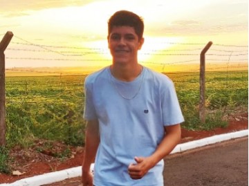 Jovens de 18 e 20 anos morrem v�timas de acidentes de moto e carro durante o final de semana