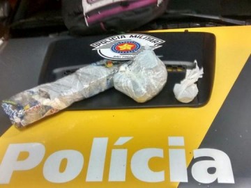 Dupla  detida com mais de 2 kg de maconha em nibus