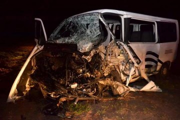 Acidente com Van da Prefeitura de Salmour�o mata motorista