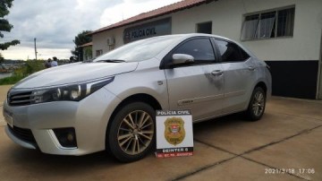 URGENTE: Pol�cia Civil de Osvaldo Cruz recupera Corolla roubado na sexta passada