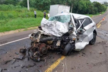 Professora morre em acidente na SP-294 em Pacaembu