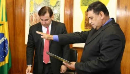 Izaque Silva (PSDB) tomou posse como deputado federal nesta quinta-feira (Fotos: Antonio Augusto/Cmara dos Deputados)