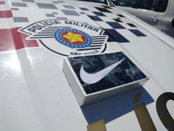 Pol�cia Militar prende traficante na Vila S�o Jos� com mais de 1kg de coca�na