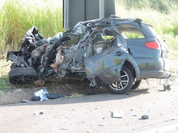 Motorista morre em acidente com carreta na Assis Chateaubriand