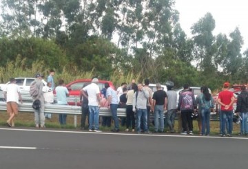 Jovem de 22 anos morre ap�s cair de moto em rodovia de Mar�lia