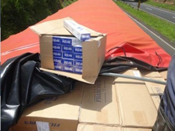 Pol�cia Rodovi�ria apreende 400 mil ma�os de cigarros contrabandeados em Prudente