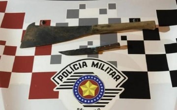 Homem d� �mata-le�o� e golpes com fac�o em namorada e acaba preso por viol�ncia dom�stica, em Osvaldo Cruz