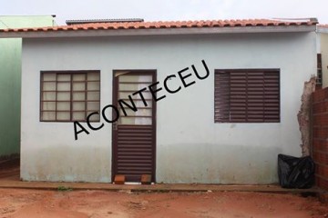 Eu Rep�rter: Internautas denunciam invas�o de casa no conjunto Aurides Octaviani