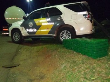 Durante abordagem a caminh�o, Pol�cia Rodovi�ria encontra 102 quilos de maconha dentro de estepes