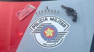 Pol�cia Militar apreende arma de fogo e prende suspeito ap�s troca de tiros em Salmour�o