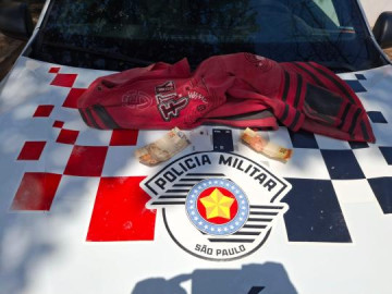 Casal � preso ap�s furtar carteira de v�tima no terminal rodovi�rio de Osvaldo Cruz