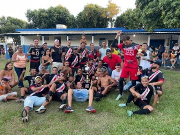 Equipe de Bastos leva Torneio das Quebradas de Futebol 2025