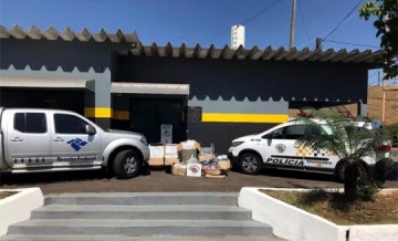 Opera��o de combate ao contrabando e ao descaminho apreende cerca de 5 mil �culos de sol e brinquedos em Adamantina