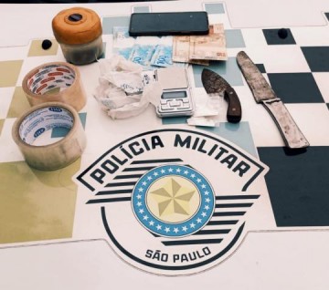 Homem � preso em flagrante por viol�ncia dom�stica, amea�a, quebra de medida protetiva e porte de drogas em Osvaldo Cruz