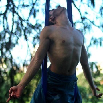 Nascido em Marlia: acrobata brasileiro morre na Itlia aps tentativa de superar cachoeira com 15 metros de altura