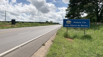 Idosa de 73 anos morre atropelada na rodovia SP-294, em Tup�