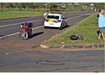 Motorista provoca acidente na SP-294 e foge sem prestar socorro a motociclista