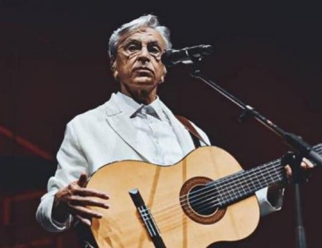 Juiz diz que Caetano n�o � dono da Tropic�lia e condena cantor a pagar custas contra Osklen