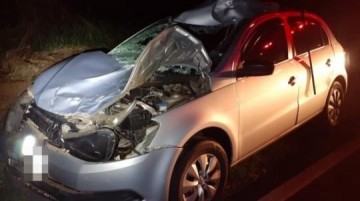 Acidente deixa duas pessoas feridas neste s�bado (28) na Rodovia Comandante Jo�o Ribeiro de Barros (SP-294) em Junqueir�polis