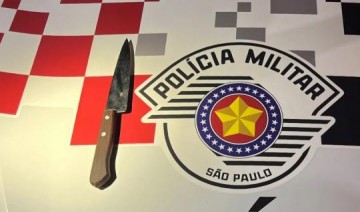 Mulher � presa ap�s matar a pr�pria irm� com golpes de faca, em Adamantina