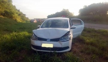 Quatro ve�culos s�o envolvidos em engavetamento na SP-457, no trecho Bastos - Rancharia