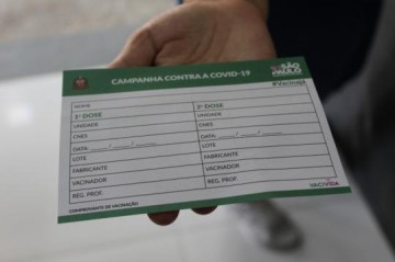 VDEO: Comea hoje a vacinao bivalente contra a COVID-19 em Osvaldo Cruz