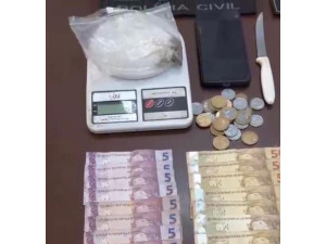 Pol�cia Civil desarticula bando de traficantes em Conjunto Habitacional de Tup�