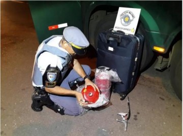 Extintores 'recheados' com coca�na s�o apreendidos em Presidente Venceslau