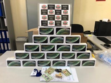 Pol�cia Civil de Parapu� desbanca golpistas com R$ 133 mil em Iphones