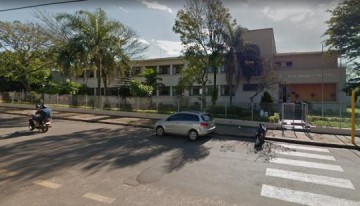 Escola Benjamin Constant convoca pais para reuni�es