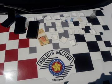 Pol�cia Militar prende homem por tr�fico de drogas hoje, 03, em Osvaldo Cruz