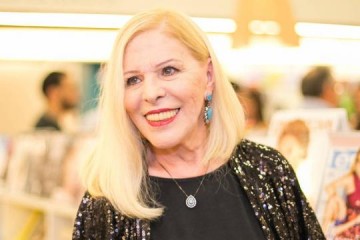 Cantora Vanusa morre aos 73 anos de insufici�ncia respirat�ria