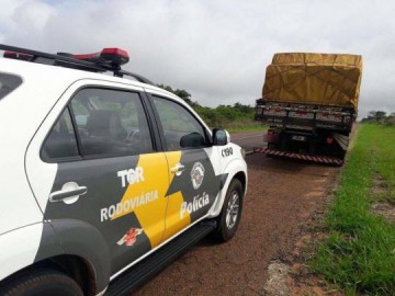 Carga de cigarros contrabandeados � apreendida em rodovia em Mirante do Paranapanema