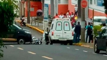 Ve�culo que trazia corpos de duas mulheres de Rin�polis mortas no Rio Grande do Sul se envolve num acidente em Pomp�ia