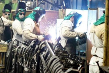 Produo industrial cai 1,8% em maro