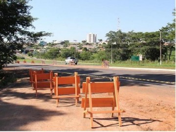 Dracena: trevo da Base da Pol�cia Rodovi�ria ser� interditado