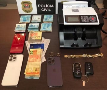 Operao policial prende suspeito de integrar faco criminosa e apreende mais de R$ 100 mil, joias e caminhonete de luxo
