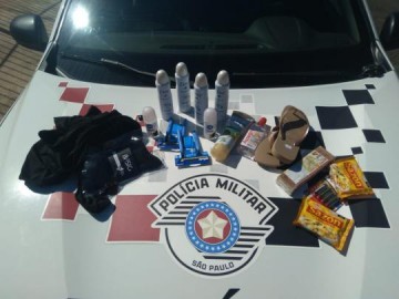 Idosa � presa em OC ap�s furtar objetos no centro da cidade