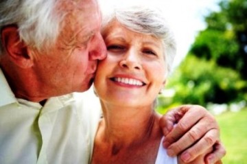 Passagens para idosos: empresas devem divulgar direito