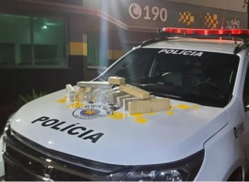 Com intervalo de meia hora, Pol�cia Rodovi�ria localiza quase 20 quilos de drogas, na Rodovia Raposo Tavares, em Presidente Venceslau