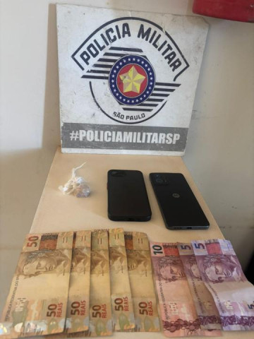 Mototaxista � preso por tr�fico ao tentar entregar droga em Salmour�o