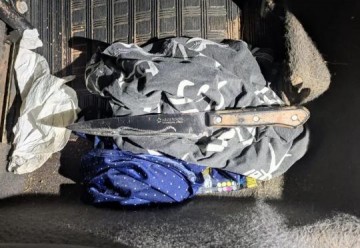 J�ri popular condena filha a 18 anos de pris�o pelo assassinato da pr�pria m�e a facadas