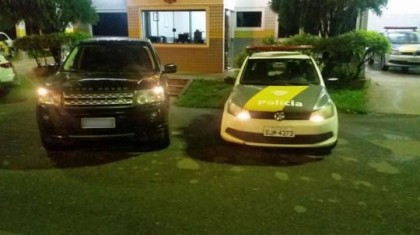 Ve�culo foi abordado em rodovia de Rosana (Foto: Pol�cia Militar Rodovi�ria/Cedida)