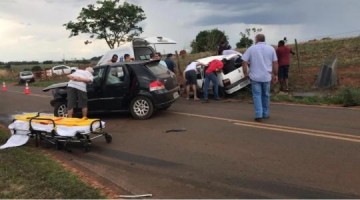 Acidente mata tr�s pessoas e deixa outra em estado grave na regi�o de Ara�atuba