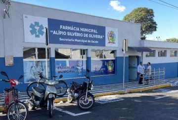 V�DEO: Farm�cia Municipal suspende atendimento ao p�blico nesta sexta (23/05) para balan�o de estoque