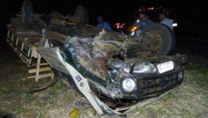 Camionete capotou e condutor , um agricultor de 59 anos, morreu aps o acidente (Foto: Diego Fernandes Silva / Jornal Folha Regional)