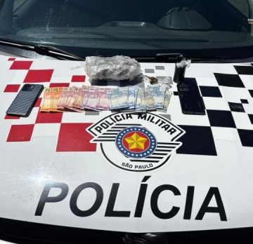 Motociclista � preso com mais de 1,6 kg de skank ap�s persegui��o em Osvaldo Cruz