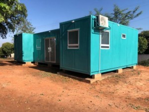 Container Pet  instalado na Rua Guarant ao lado do Posto de Sade do Jardim Santa Tereza