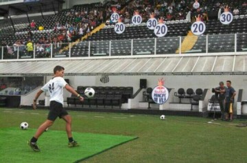 Santos elege novo prncipe e comemora 101 anos de futebol arte